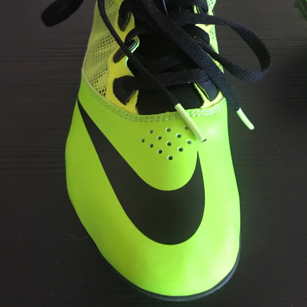 Nike Racing Shoes - Picture 2 of 5